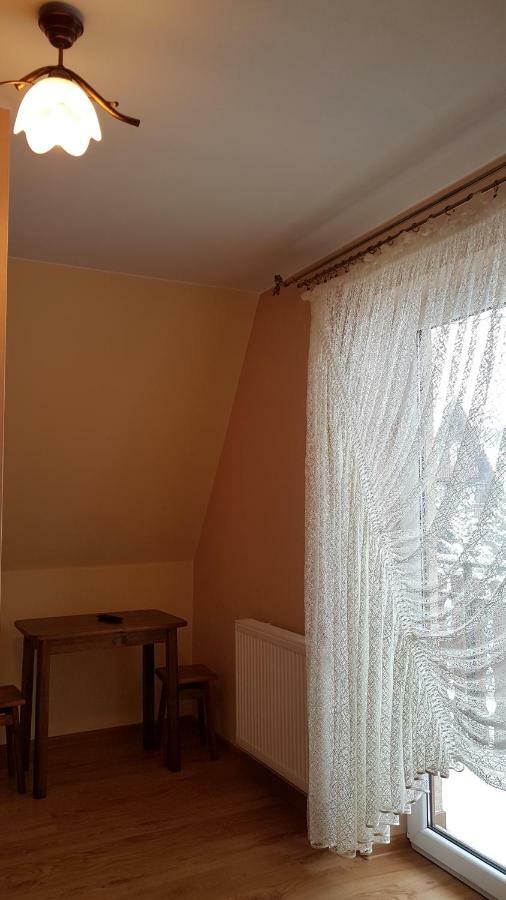 Pokoje Goscinne U Halinki Zab Exteriér fotografie
